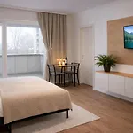 Lumo Terrace With Private Parking Near Coresi