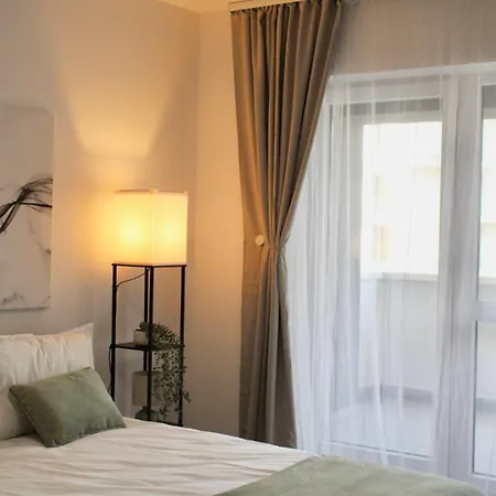 Lumo Terrace With Private Parking Near Coresi Braşov