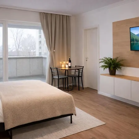 Lumo Terrace With Private Parking Near Coresi
