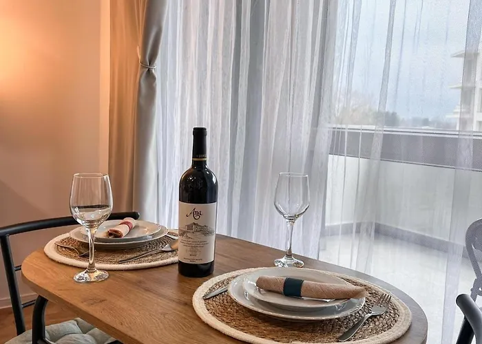 Lumo Terrace With Private Parking Near Coresi Апартаменты