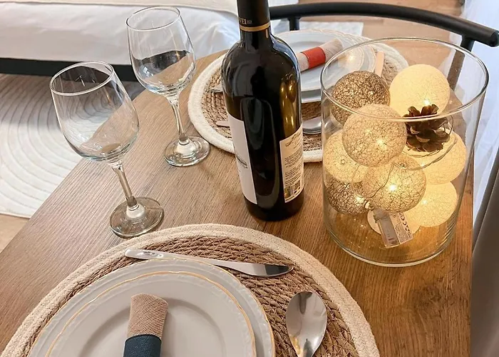 Lumo Terrace With Private Parking Near Coresi *