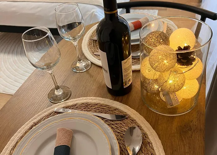 Lumo Terrace With Private Parking Near Coresi Apartment *