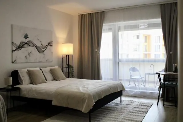 Apartment Lumo Terrace With Private Parking Near Coresi *